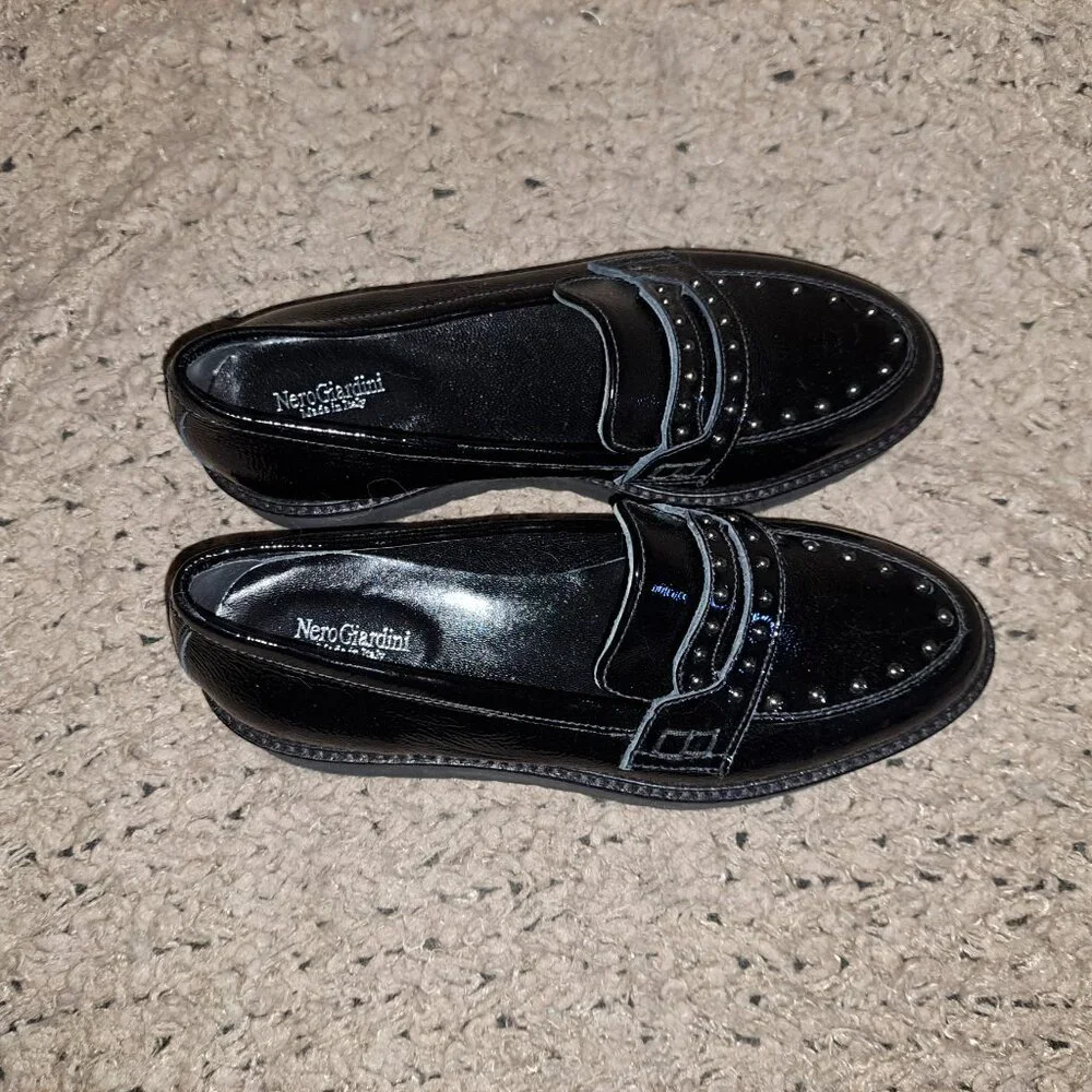 NERO GIARDINI-Black Patent Leather Studded Loafers-ITALY-Size 35-NEW/NO BOX
